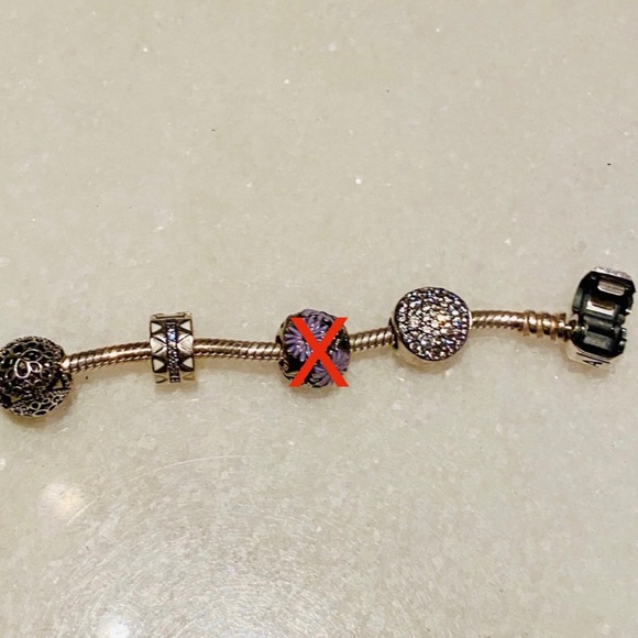 NWOT AUTH PANDORA MOMENTS BRACELETE W/ CHARMS - Picture 11 of 13